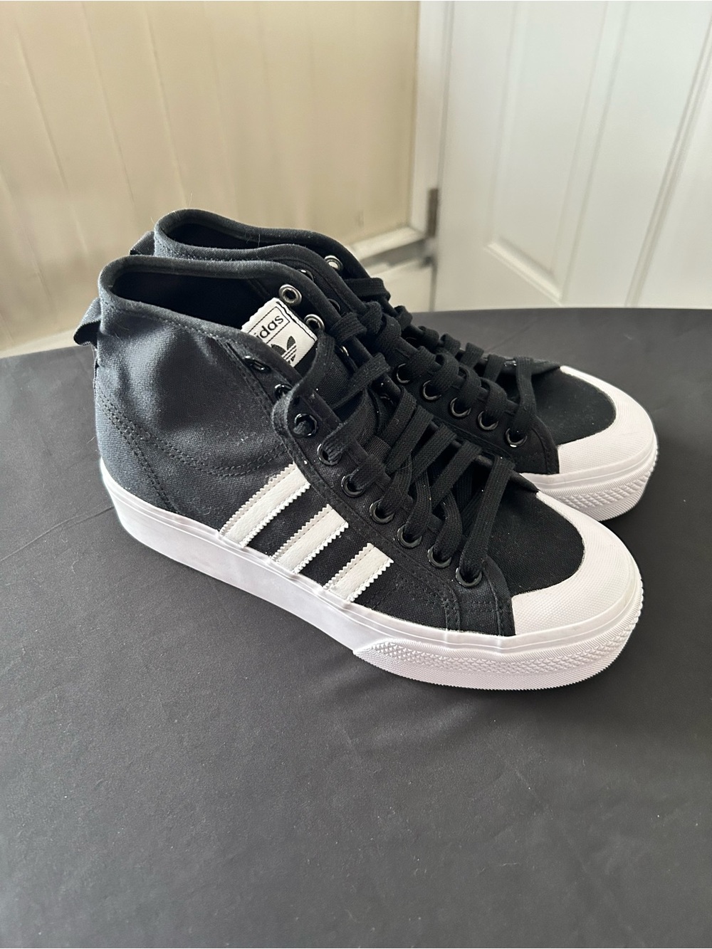 Adidas Nizza Platform Mid Core B & W/ 8.5/New